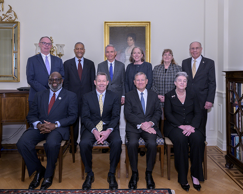Chief Justice John G. Roberts, Jr., with the 2022 Supreme Court Fellows Commission